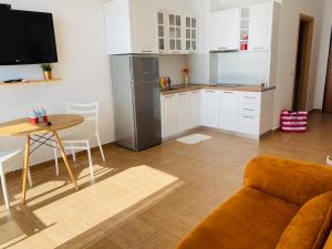 Modern Apartment in Lungomare, Vlore