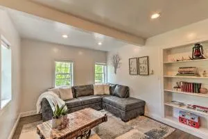 The Millersburg Mountain House Getaway with Gazebo! - 锡林斯格罗夫