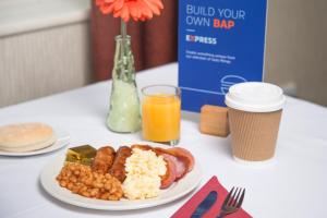 Holiday Inn Express Leeds-East by IHG