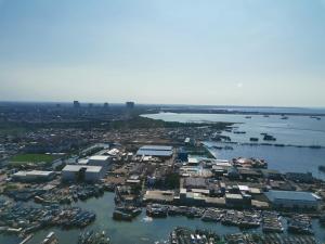 4 Bed Condo Sleeping by The Sea