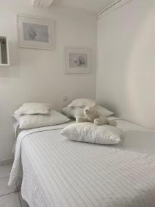 Appartements La Taniere de l'Ours Blanc Aubagne-Cassis-Aix en Provence : photos des chambres