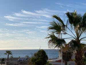 La Perla: Sea View and Pool (family apartment)