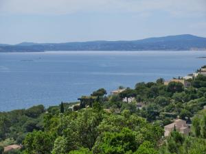Lou Pei Magnifique vue mer Piscine chauffée 10x5m 5 ch 5sdb