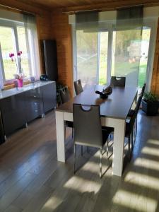 Insolite maison bois, wifi, streaming au coeur de lArgonne et des batailles de Verdun