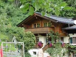 Ferienwohnung Brennerbauer - Hallenstein