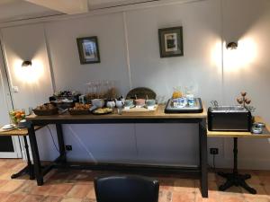 Hotels Hostellerie de Pavillon Saint-Hubert : photos des chambres