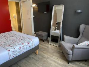 Hotels Hotel Colbert : photos des chambres