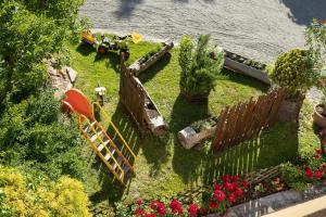 Kreuzwegerhof Nals - Historic Nature Stay with Pool near Meran & Bozen