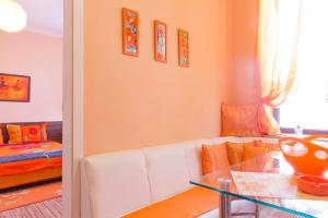 Orange Flower Apartments