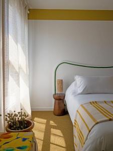 Family Room room in Hôtel Le Sud