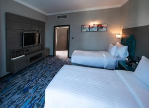 Superior Twin Room room in Edge Creekside Hotel