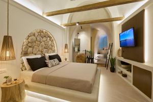 Floria Suites Santorini Greece