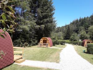 Campings La Pointe Camping : photos des chambres