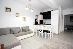 Amos Vila - Cernavodă