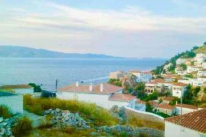 18th century Villa by the sea with big garden Hydra Greece