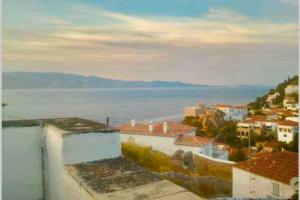 18th century Villa by the sea with big garden Hydra Greece