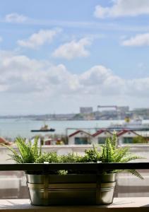 Luxury Apartment by MyPlaceForYou, very quiet, close to Time Out Market Lisbon