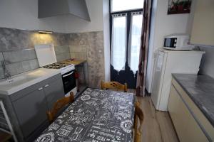 Appartements Les Meubles des Coteaux d'Aix : photos des chambres