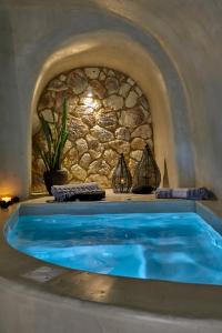 Floria Suites Santorini Greece