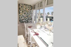 Penthouse With Sea View & Private Terrace