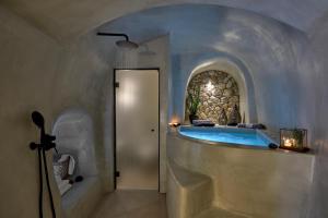 Floria Suites Santorini Greece