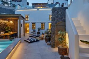Floria Suites Santorini Greece