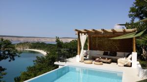 Artistic Beach House with Pool 