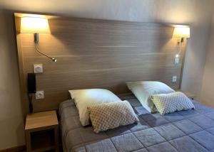 Hotels Hotel Du Cheval Blanc : photos des chambres