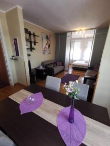 Twin Belville Apartments