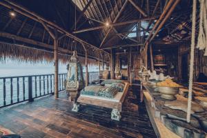 The Shrine House at Bingin Beach