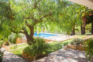 Villa Altozano with pool, barbeque, large garden, and fantastic sea views