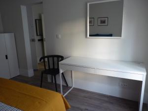 Confortable 1 Bedroom Apartment at Roma Avenue - 1A