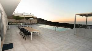 Eva Villas East, with infinity pool & and panoramic sea view Rethymno Greece