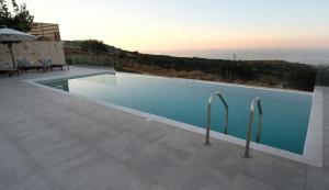 Eva Villas East, with infinity pool & and panoramic sea view Rethymno Greece
