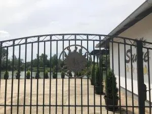 莫洛维奇维拉桑赛公寓 - Šid