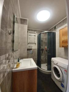 Apartament 27