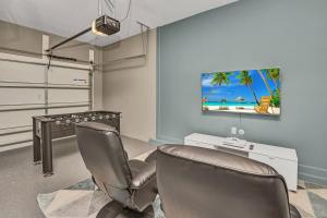 Storey Lake Resort 5 Bedroom Vacation Home with Pool 2307