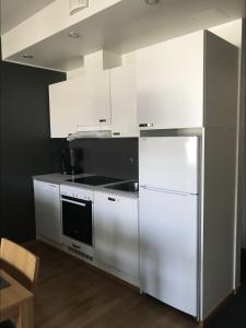 Lomakaksio Vierumäen golfkentän vieressä