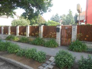 Aranyeső Vendégház Csorbai