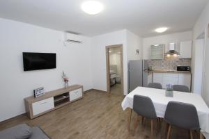 Apartments Eni