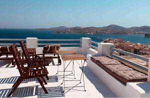 Vaporia Terrace Seaview Syros Greece