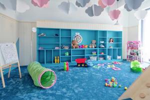 Apartament Rodzinny Deluxe Suite B56 w budynku z basenem Baltin Blu