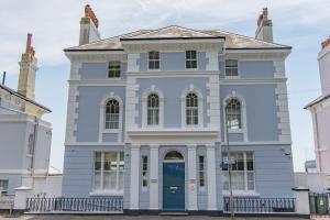 Seagulls by Bloom Stays