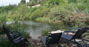 Maisons de vacances Gite en Ardeche en face de la riviere : photos des chambres