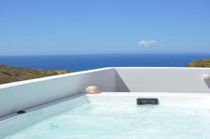 Milos Zen Suites Milos Greece