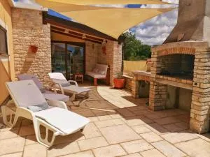 Luxury apartment Alba with pool - Burići