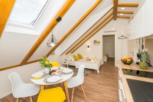 FantAttic Apartments Split Old Town