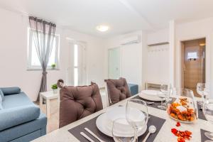 Apartments in Dramalj 36023