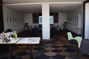 Hotels Les Sables Blancs : photos des chambres