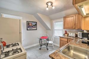 Cozy Unit w Patio: Walk to Dining, Lake Elkhart!